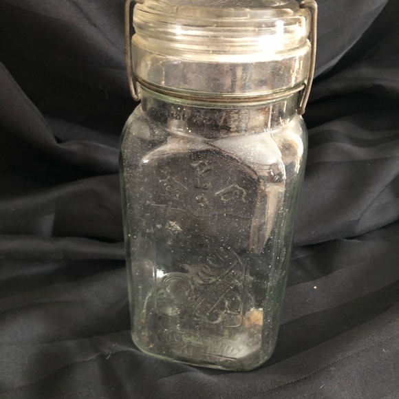 Antique Queen Quart Canning Jar - Picture 10 of 16